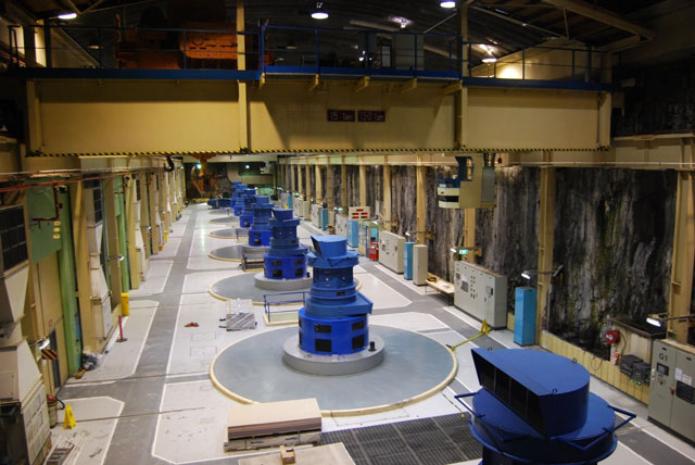Hydroelectric power plant turbines