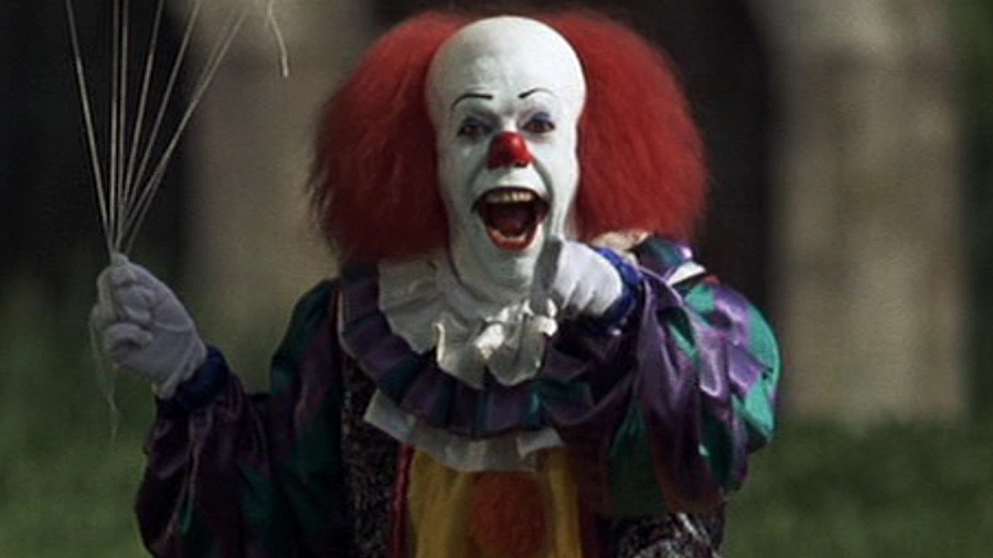tim-curry-pennywise-the-clown-it - Wow Amazing